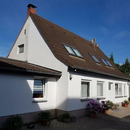 Thiess Mit Terrasse & Parkplatz - Abc402 By Abcwismar Wismar