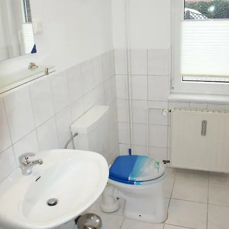 Thiess Mit Terrasse & Parkplatz - Abc402 By Abcwismar Holiday home